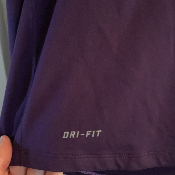 Nike Dry Fit Pullover - Picture 2 of 9